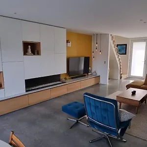  Vakantiehuis Minus Is Joenus