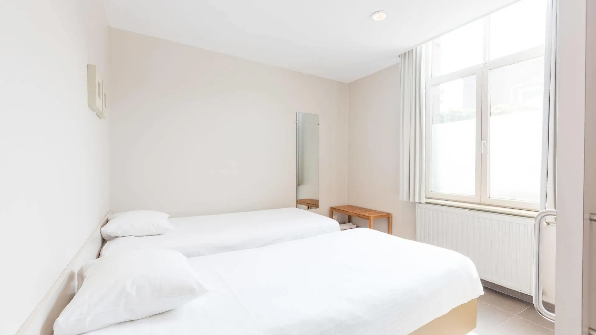 Bonobo Apartments Bruges 0*,  Belgium